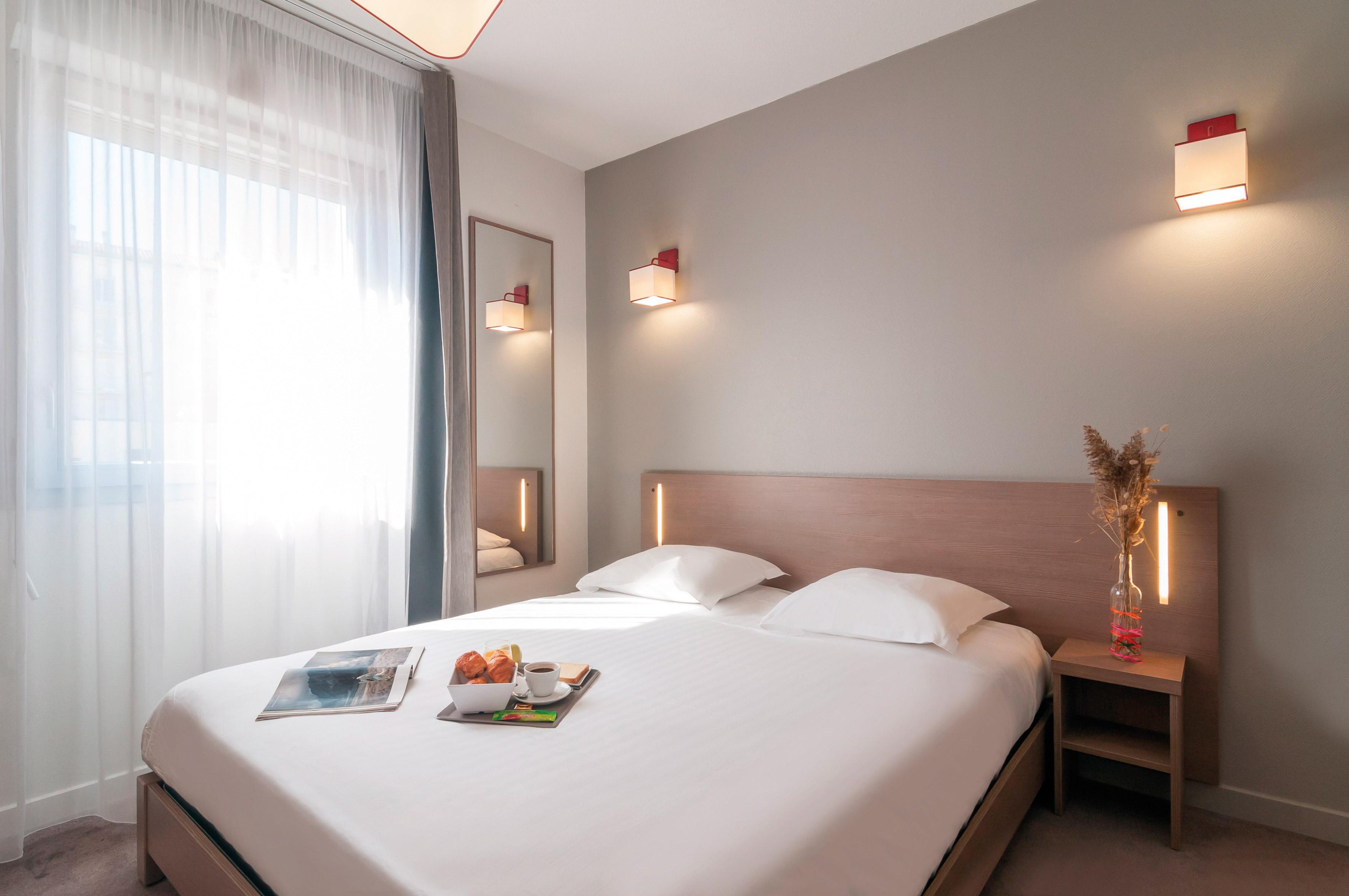 อัปปาร์ต ซิตี้ แปปิญอง ซองทร์ การ์ Aparthotel แปร์ปินญอง ภายนอก รูปภาพ