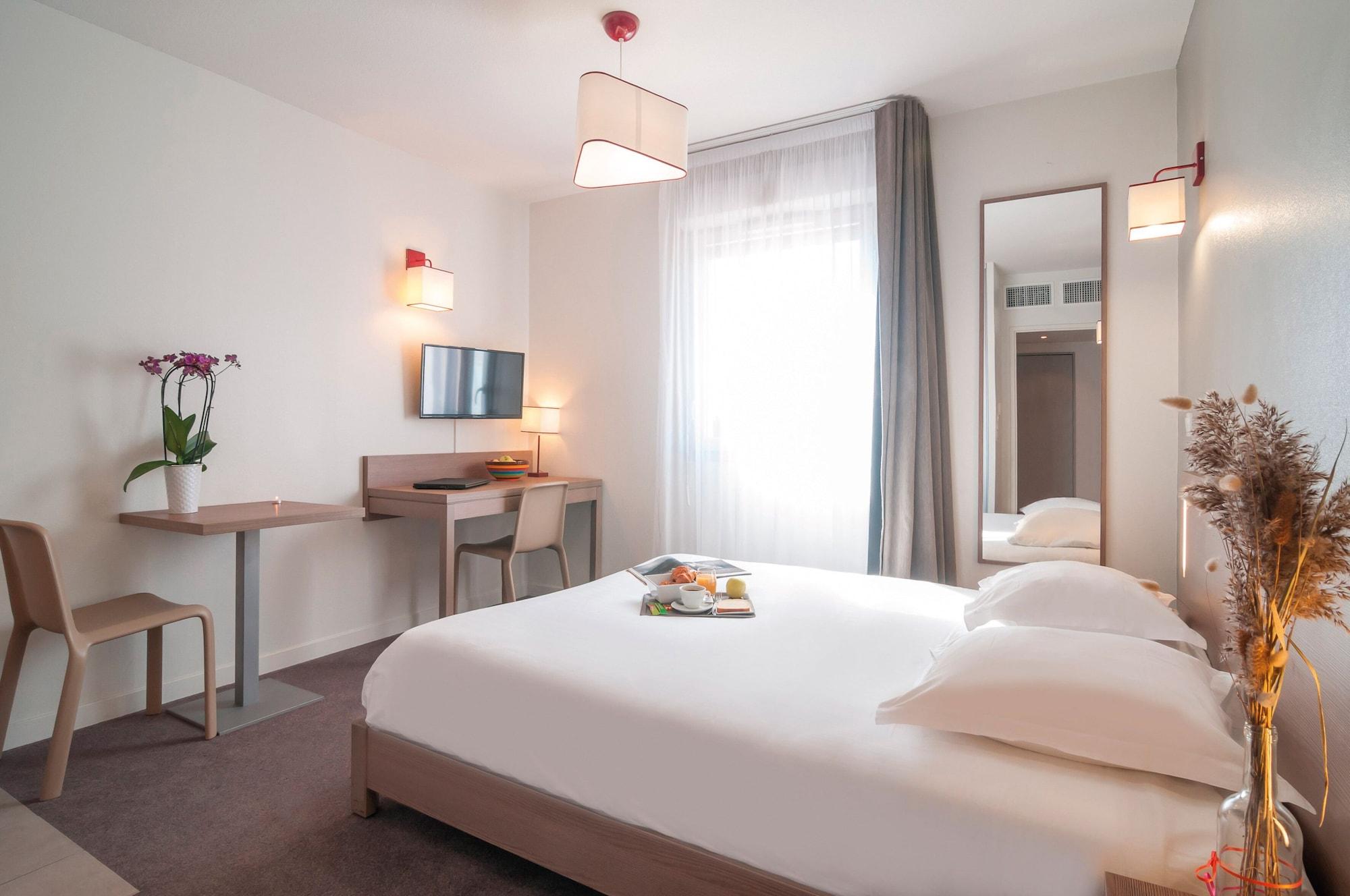 อัปปาร์ต ซิตี้ แปปิญอง ซองทร์ การ์ Aparthotel แปร์ปินญอง ภายนอก รูปภาพ