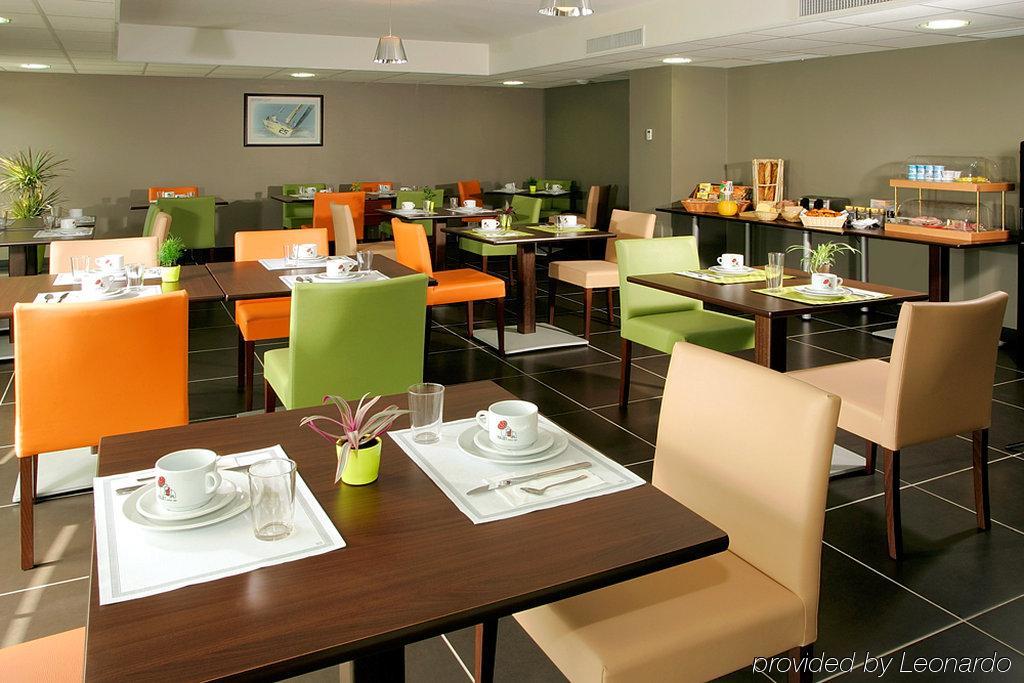 อัปปาร์ต ซิตี้ แปปิญอง ซองทร์ การ์ Aparthotel แปร์ปินญอง ภายนอก รูปภาพ